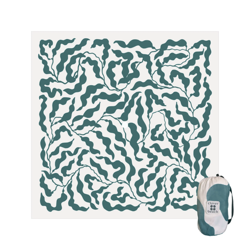 Sundayz Beach Mat in Lagoon – turquoise oversized beach mat on South African sand